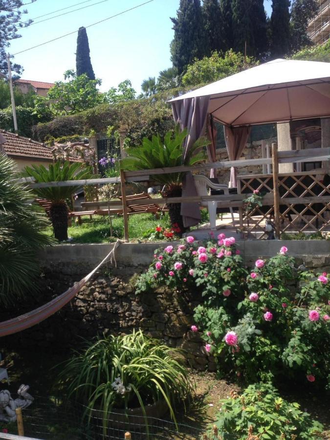 The Sea Flower Appartamento Con Giardino E Garage Auto Incluso サンレモ エクステリア 写真